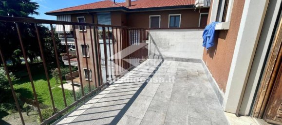 3 bedrooms Apartment in Caravaggio, Italy No. 304544 2