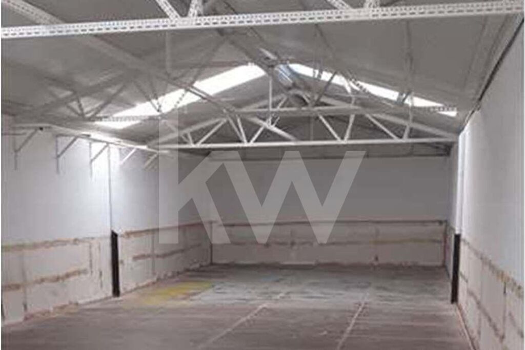 349m² Commercial property in Porto, Portugal No. 37912