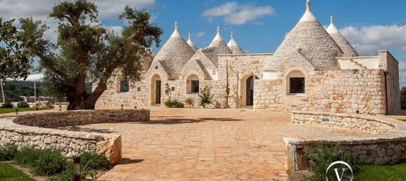 Дом с 10 комнатами в Челье Мессапика, Италия № 193760 4