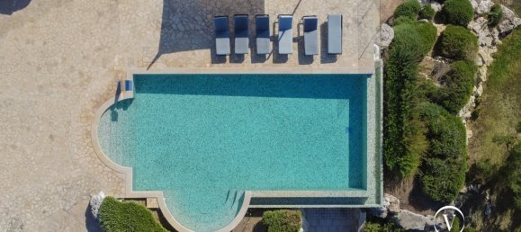 Дом с 10 комнатами в Челье Мессапика, Италия № 193760 2