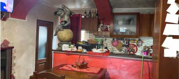 Casa de 4 habitaciónes en Lauriano, Italy No. 275092 6