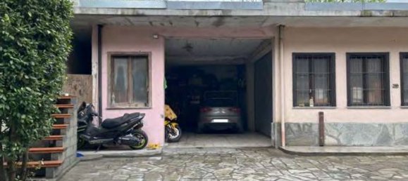 Casa de 4 habitaciónes en Lauriano, Italy No. 275092 2