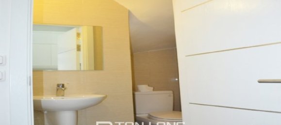 4 bedrooms Villa in Long Bien, Vietnam No. 2880 8