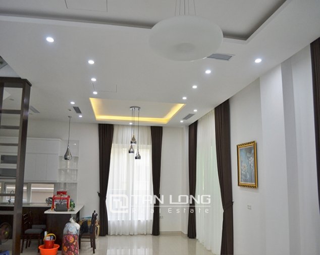 4 bedrooms Villa in Long Bien, Vietnam No. 2880