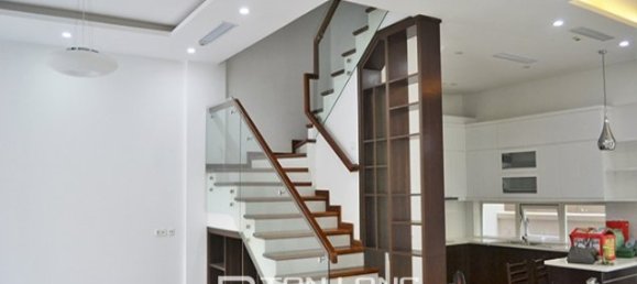 4 bedrooms Villa in Long Bien, Vietnam No. 2880 2