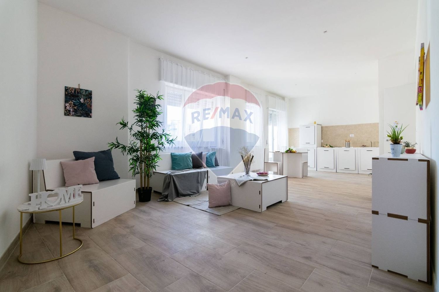 4 chambres Appartement à Catania, Italy No. 391513