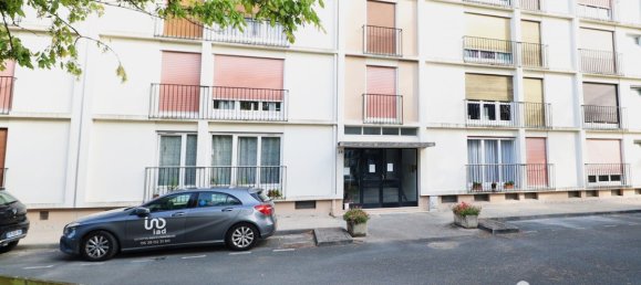Apartamento de 3 habitaciónes en La Chapelle-Saint-Mesmin, France No. 223478 2