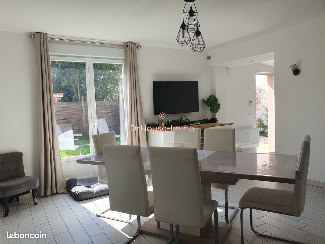 3 bedrooms House in Fosses, France No. 169493