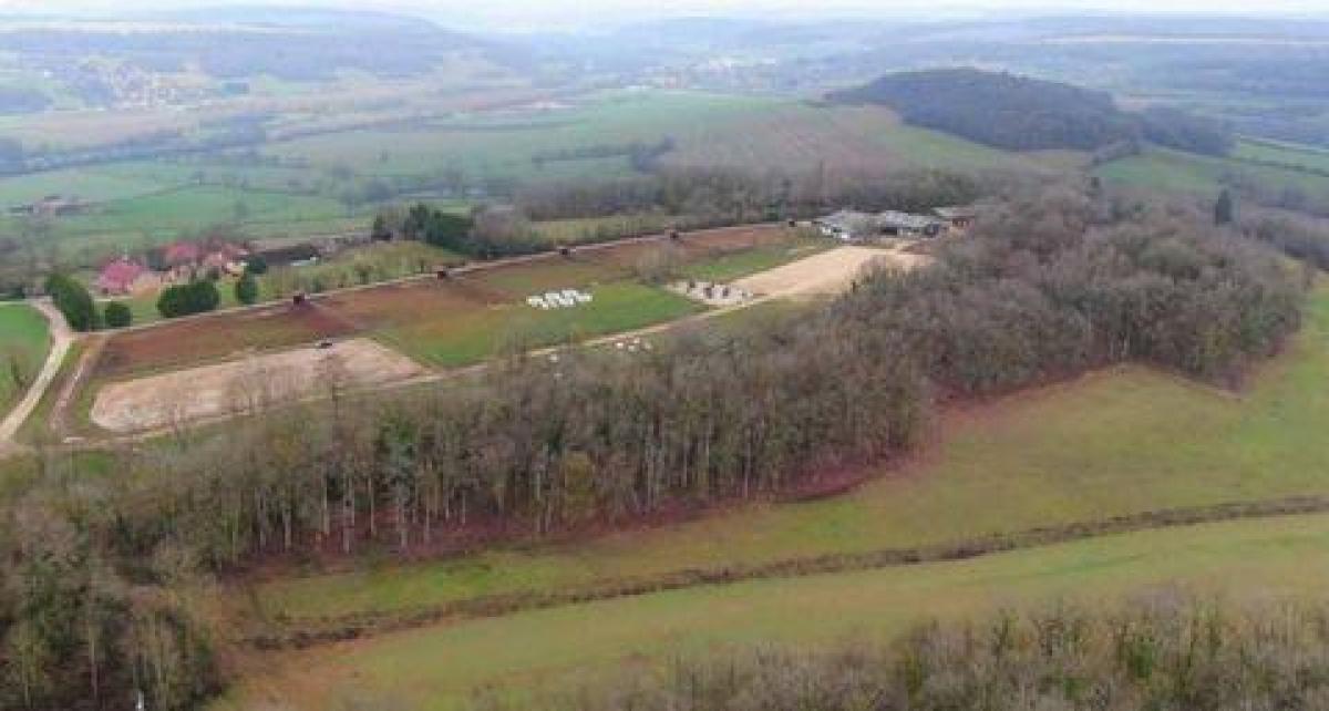 3 bedrooms House in Montbard, France No. 12121