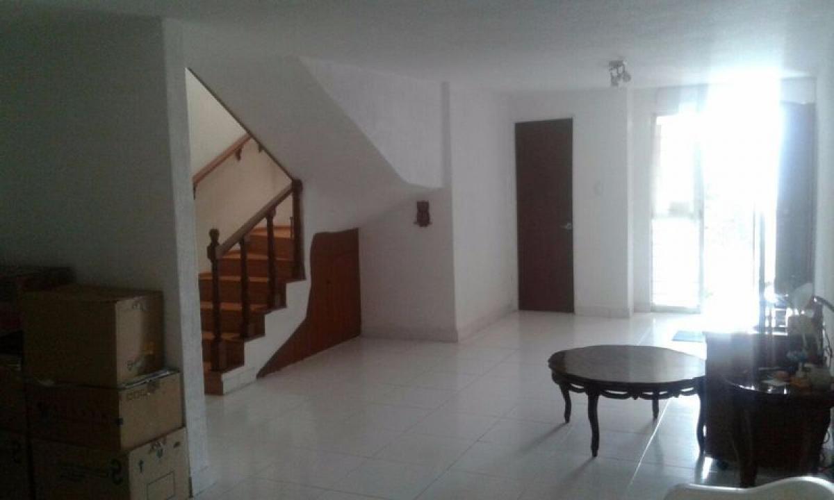 Casa de 3 dormitorios en Ciudad López Mateos, Mexico No. 216508