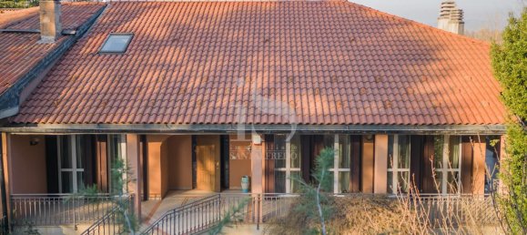 8 rooms Villa in Correzzana, Italy No. 81558 3