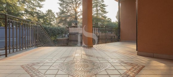 8 rooms Villa in Correzzana, Italy No. 81558 7