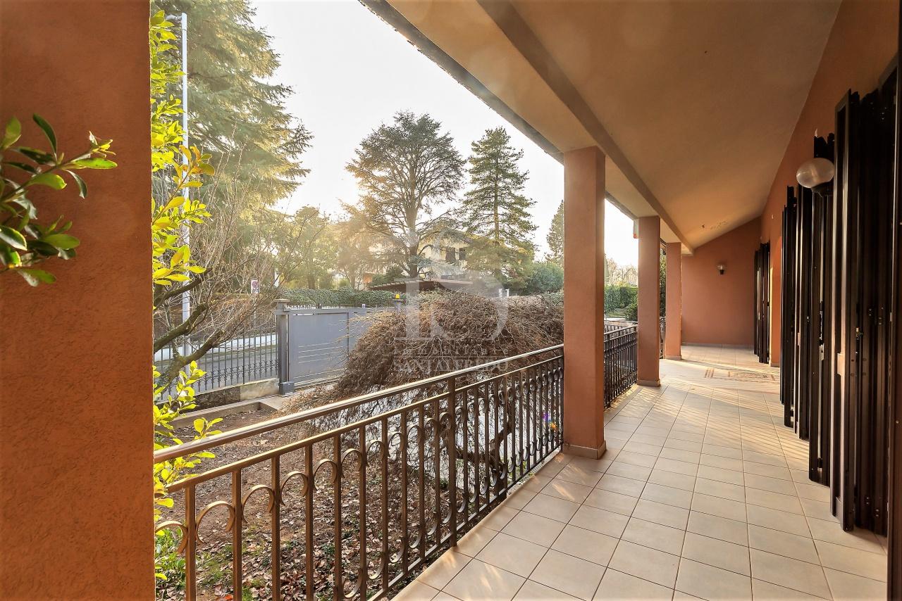 8 rooms Villa in Correzzana, Italy No. 81558