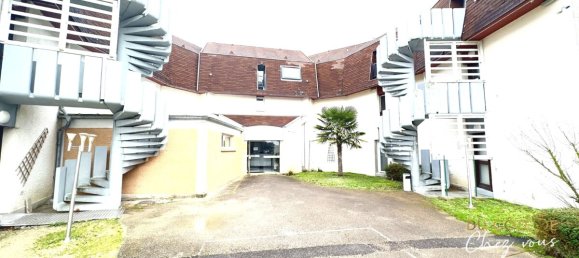 2 chambres Appartement à Sainte-Savine, France No. 93707 20