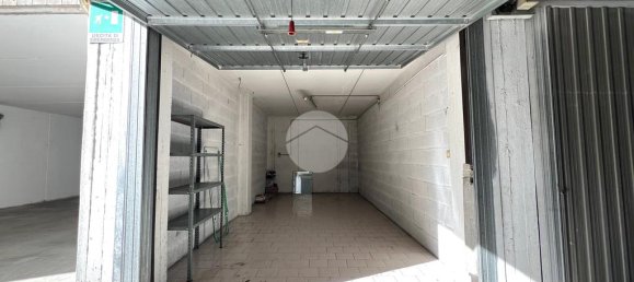 2 bedrooms Apartment in Verona, Italy No. 347422 20