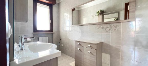 2 bedrooms Apartment in Verona, Italy No. 347422 17