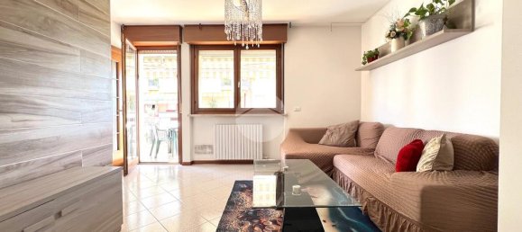 2 bedrooms Apartment in Verona, Italy No. 347422 4