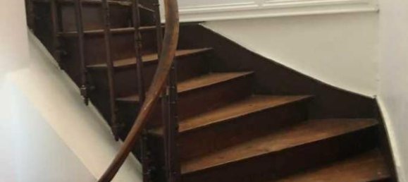 Здание с 9 комнатами в Мюгрон, Франция № 192971 16