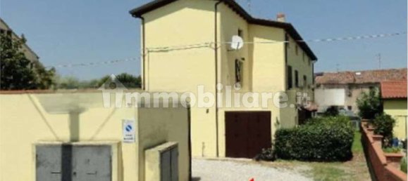 2 bedrooms Apartment in Ferrara, Italy No. 282689 2