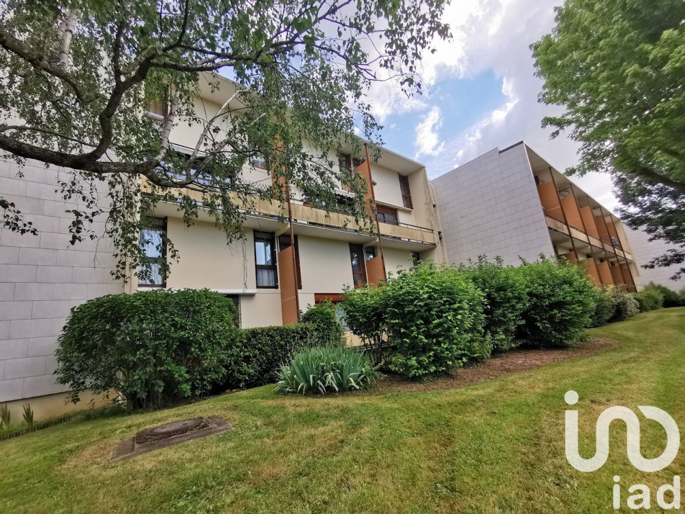 3 bedrooms Duplex in Brie-Comte-Robert, France No. 294120