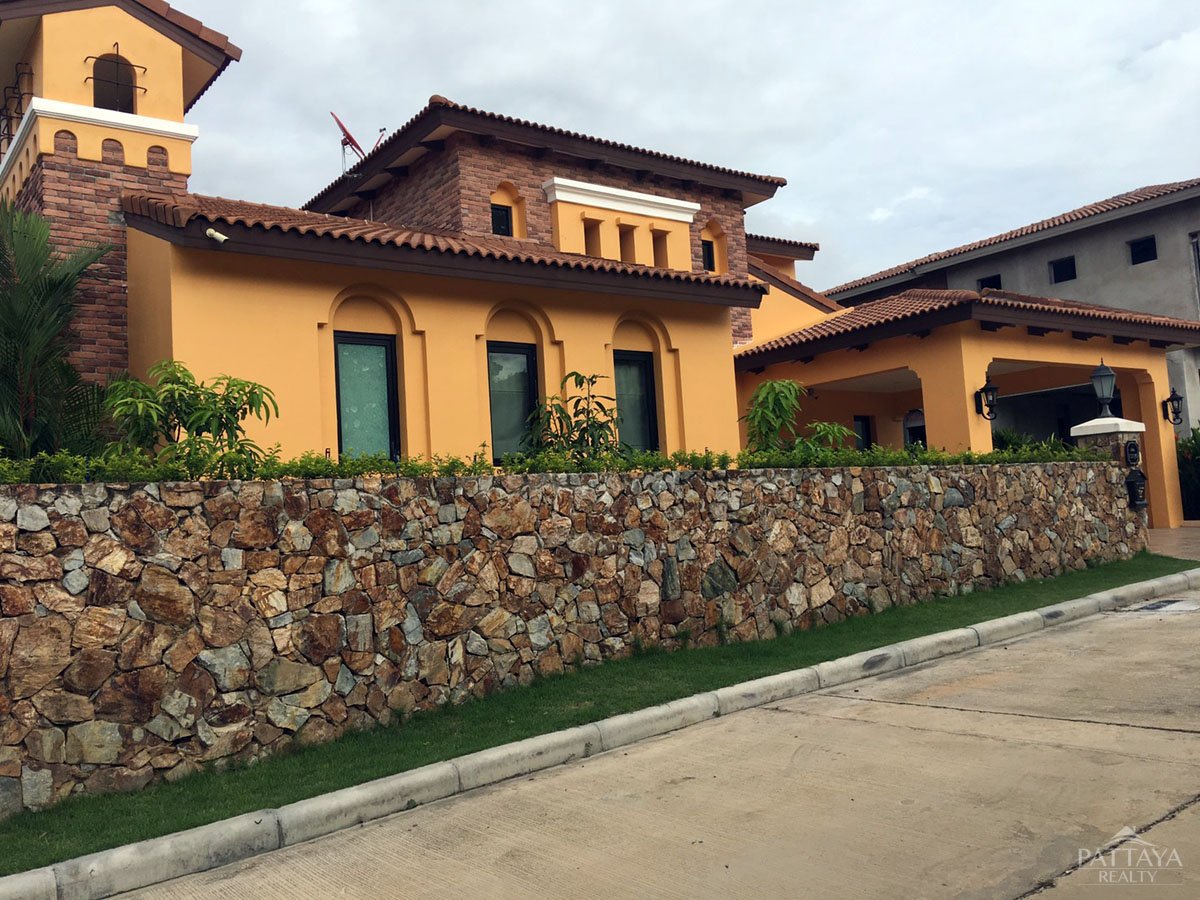 3 bedrooms Cafe / restaurant in Pattaya, Thailand No. 829