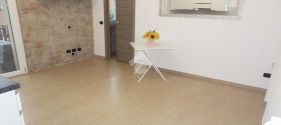 Apartamento de 2 divisões em Paderno Dugnano, Italy N.º 15269 13