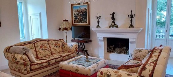 13 rooms Villa in Scorrano, Italy No. 153073 21