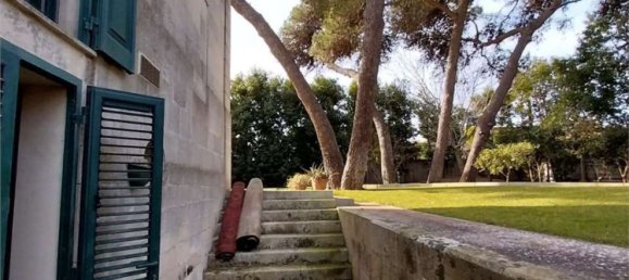 13 rooms Villa in Scorrano, Italy No. 153073 10