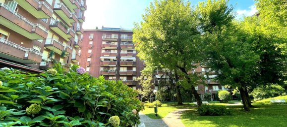 5 bedrooms Apartment in Milan, Italy No. 362682 11