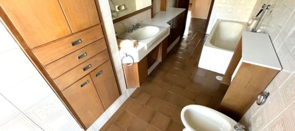 5 bedrooms Apartment in Milan, Italy No. 362682 2