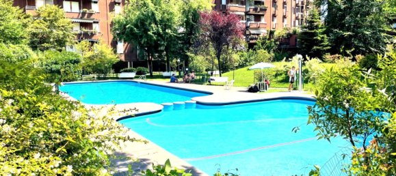 5 bedrooms Apartment in Milan, Italy No. 362682 9