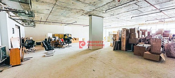 750m² Office in Dubai Investment Park, UAE No. 42562 4