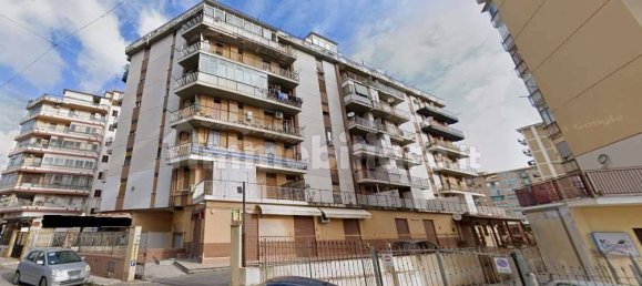 3 Schlafzimmer Wohnung in Palermo, Italy, Nr. 43612 11