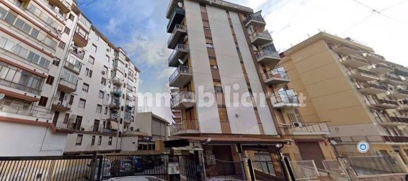 3 Schlafzimmer Wohnung in Palermo, Italy, Nr. 43612 16