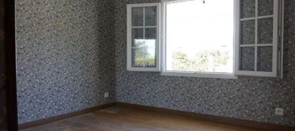 5 bedrooms House in Notre-Dame-d'Oe, France No. 313749 12