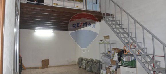 4 bedrooms House in Vittoria, Italy No. 273003 4