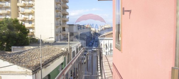 4 bedrooms House in Vittoria, Italy No. 273003 15