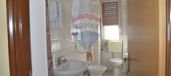 4 bedrooms House in Vittoria, Italy No. 273003 11