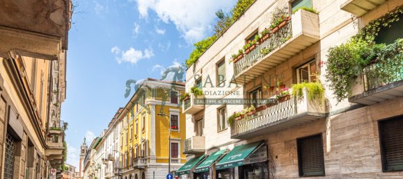 2 bedrooms Apartment in Milan, Italy No. 291805 2