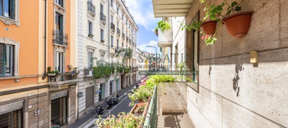 2 bedrooms Apartment in Milan, Italy No. 291805 4