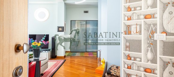 2 bedrooms Apartment in Milan, Italy No. 291805 6