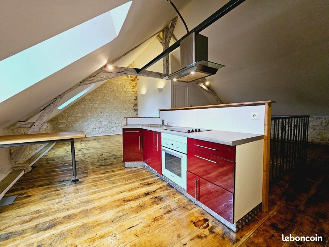 Apartamento de 2 dormitorios en Bourges, France No. 74780