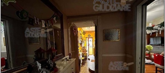 4 bedrooms Apartment in Rome, Italy No. 335495 12