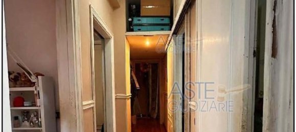 4 bedrooms Apartment in Rome, Italy No. 335495 6