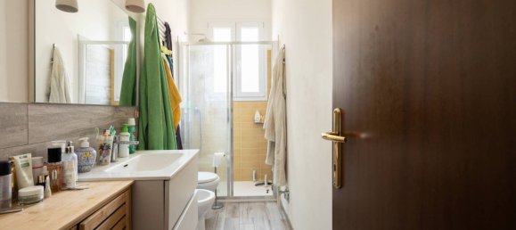 1 bedroom Apartment in Bologna, Italy No. 258498 13