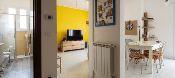 1 bedroom Apartment in Bologna, Italy No. 258498 11