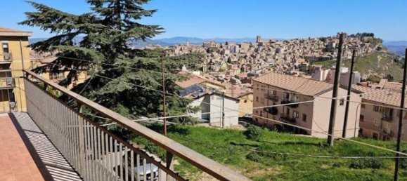 Квартира с 7 комнатами в Энна, Италия № 257002 13