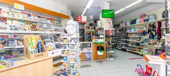 Gewerbliche Immobilie in Loures, Portugal 95m², Nr. 71170 2