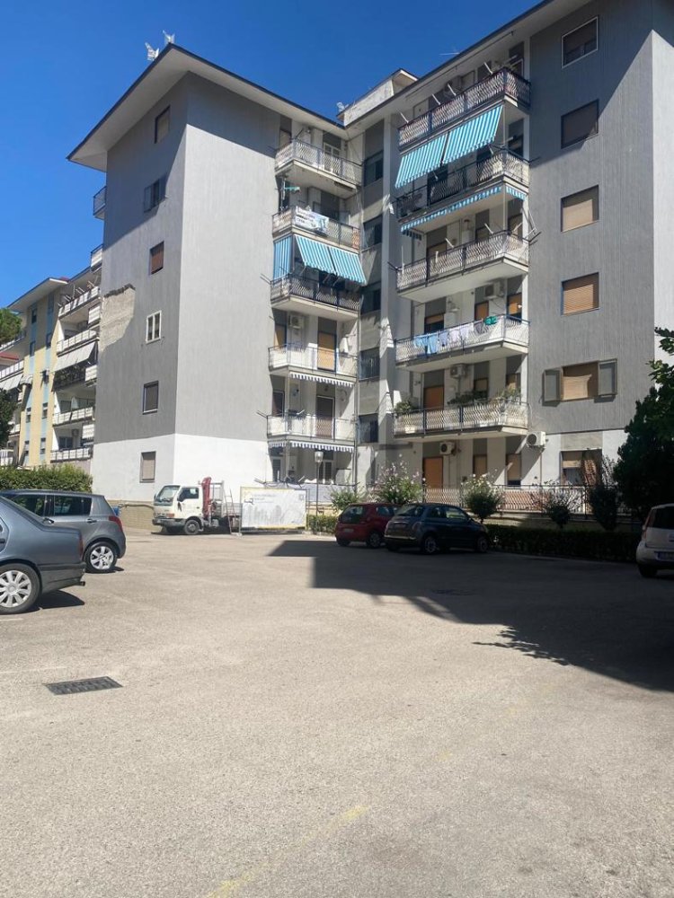 3 Schlafzimmer Wohnung in Aversa, Italy, Nr. 304460