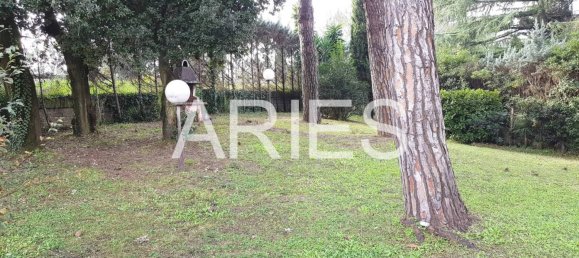 5 bedrooms Penthouse in Rome, Italy No. 297472 4